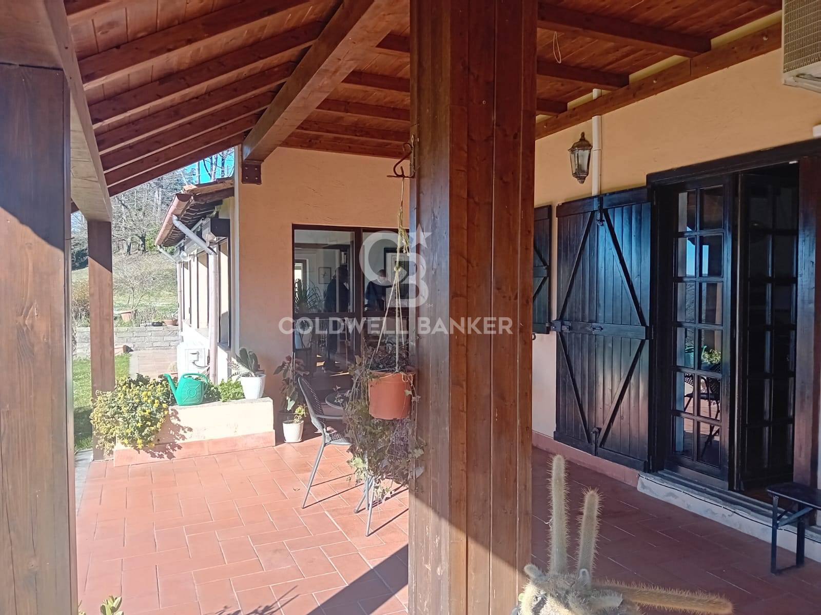 Villa in vendita a Sutri