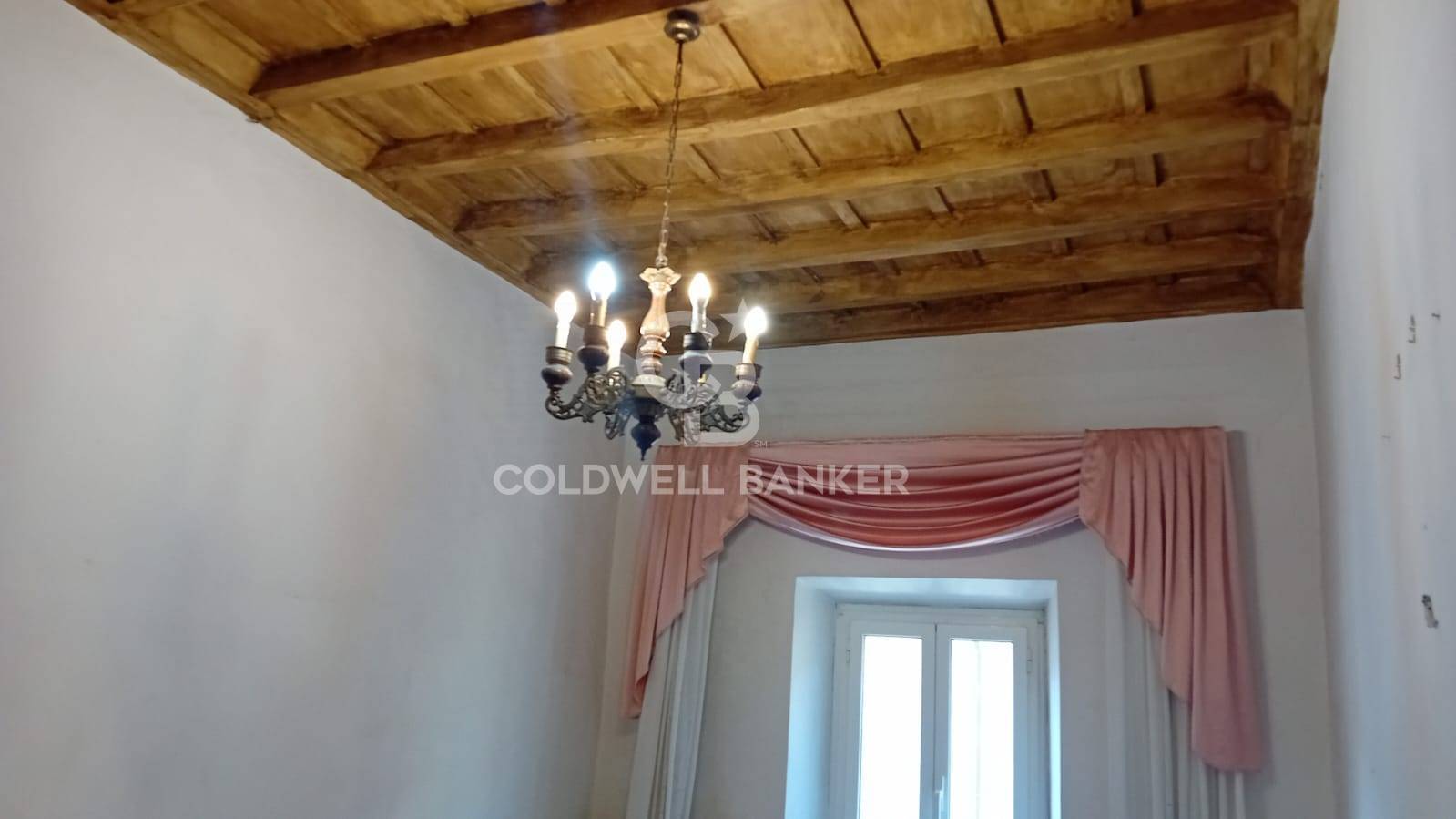 Appartamento in vendita a Ronciglione, centro