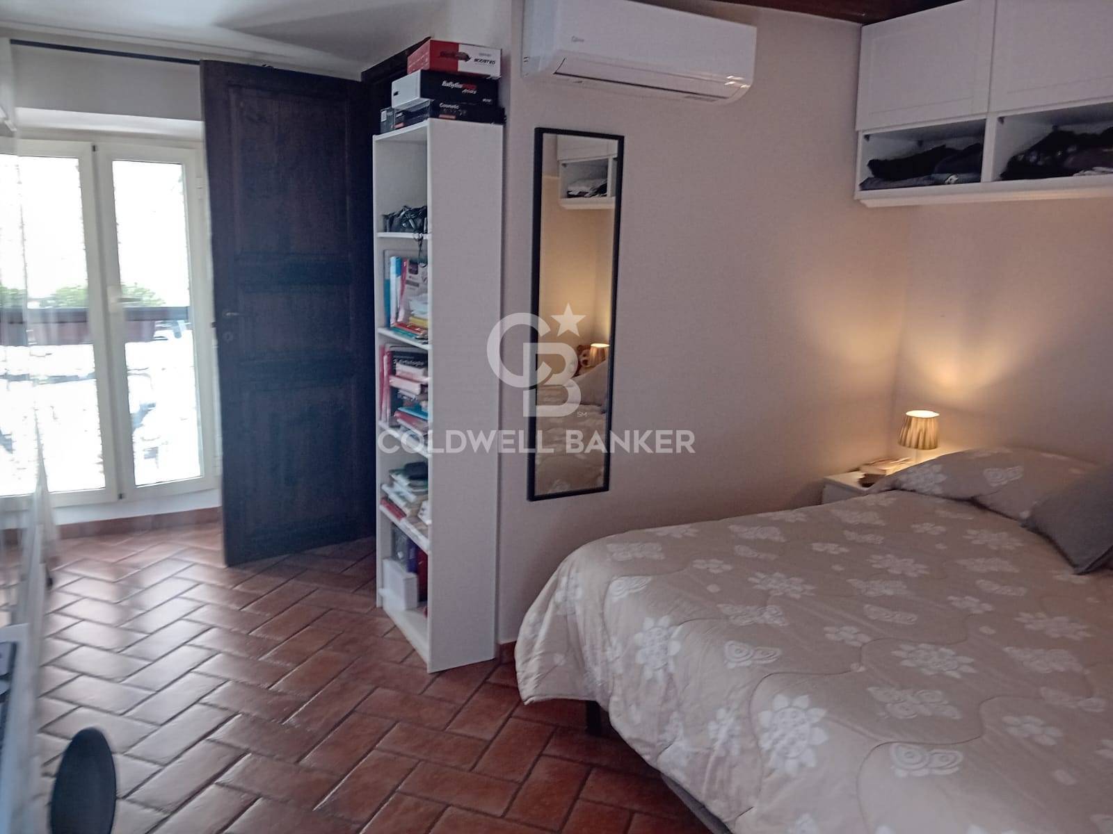 Appartamento indipendente in vendita a Sutri, centro storico