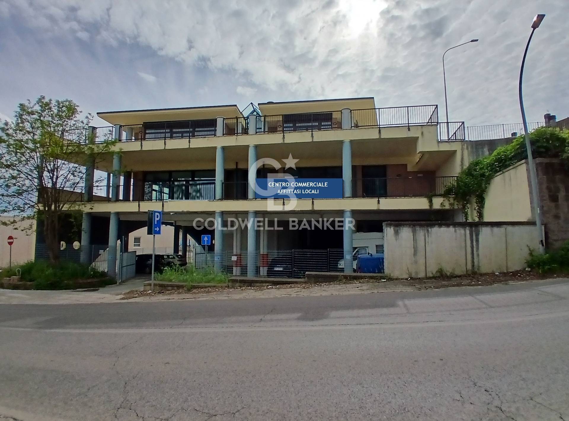 Locale commerciale in affitto a Vignanello