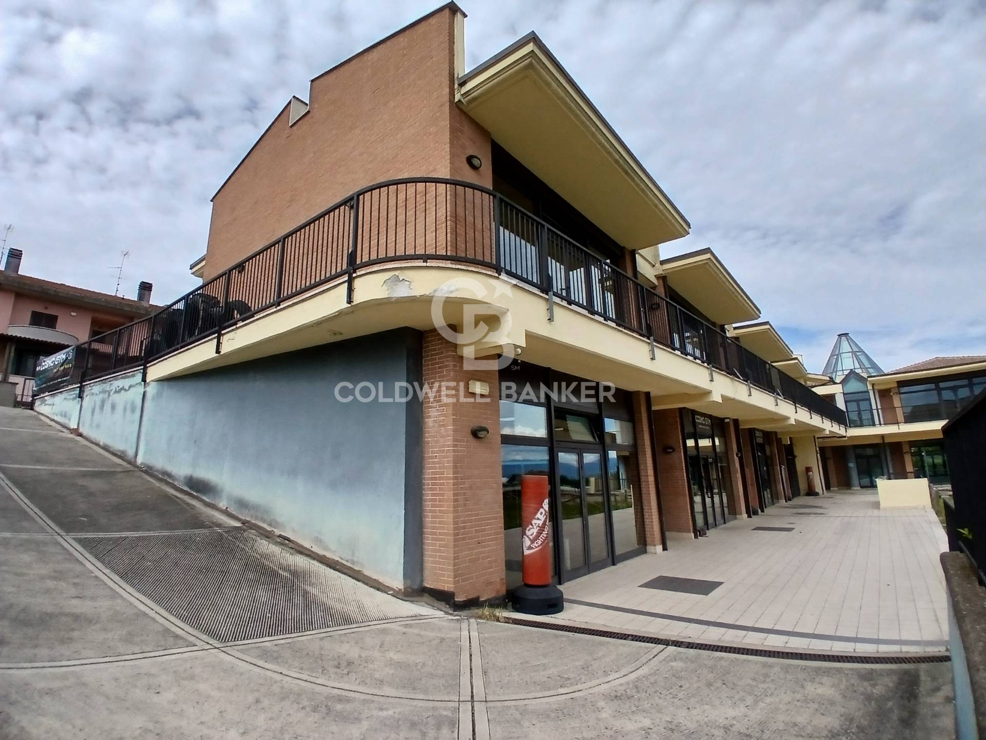 Locale commerciale in affitto a Vignanello