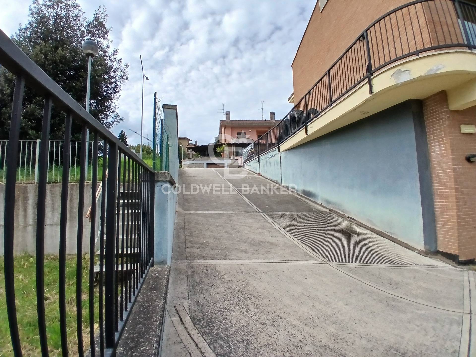 Locale commerciale in affitto a Vignanello