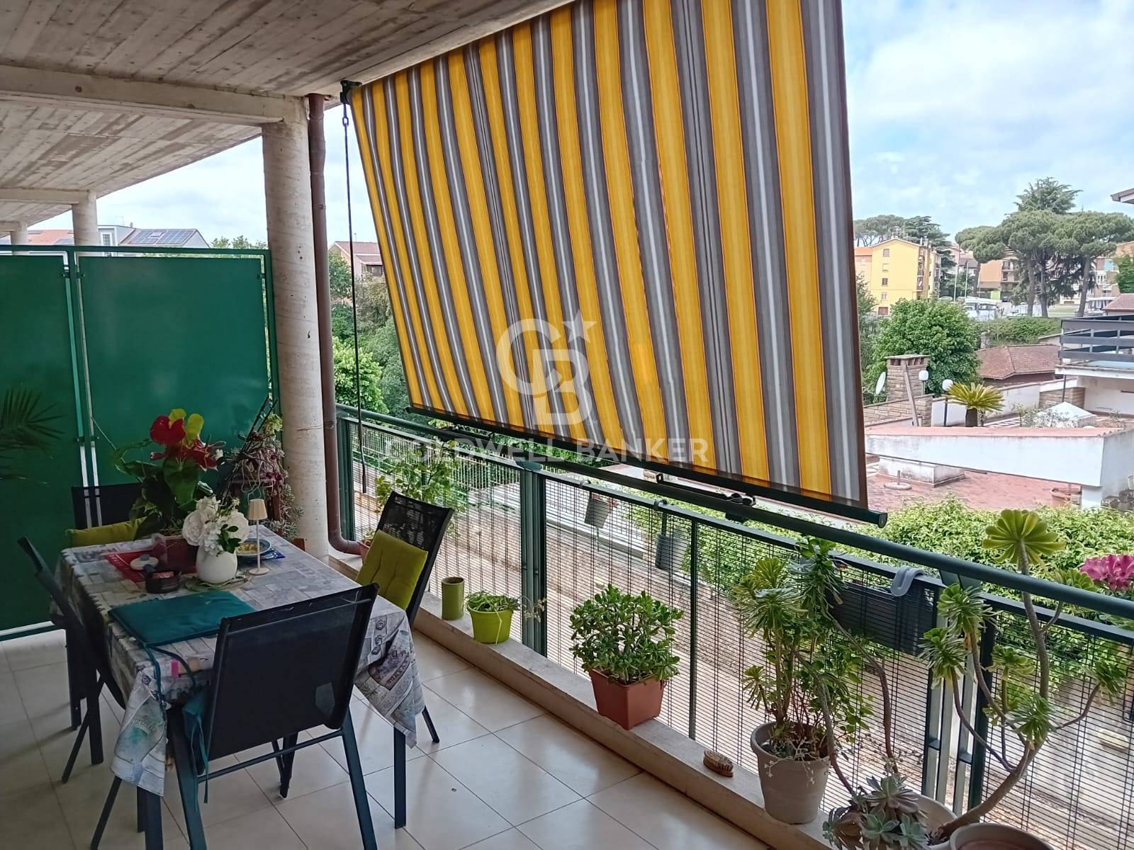 Appartamento in vendita a Sutri, centro