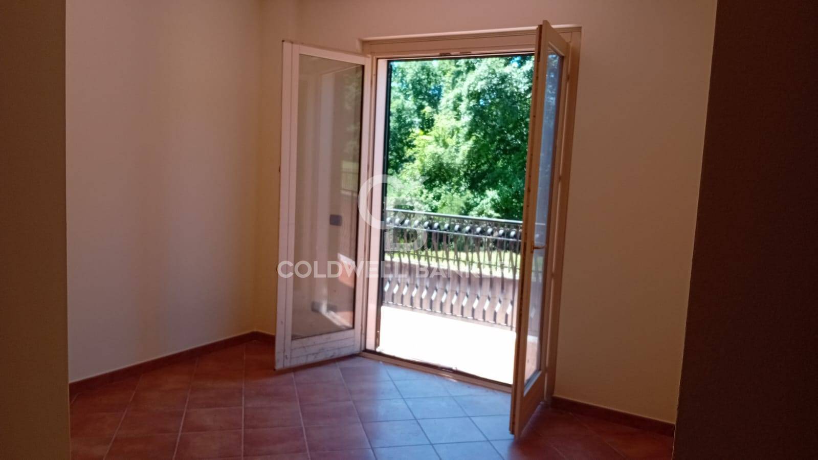 Appartamento in vendita a Sutri, centro