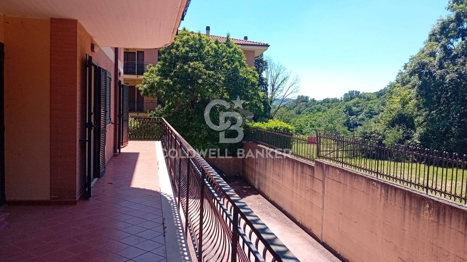 Appartamento in vendita a Sutri, centro
