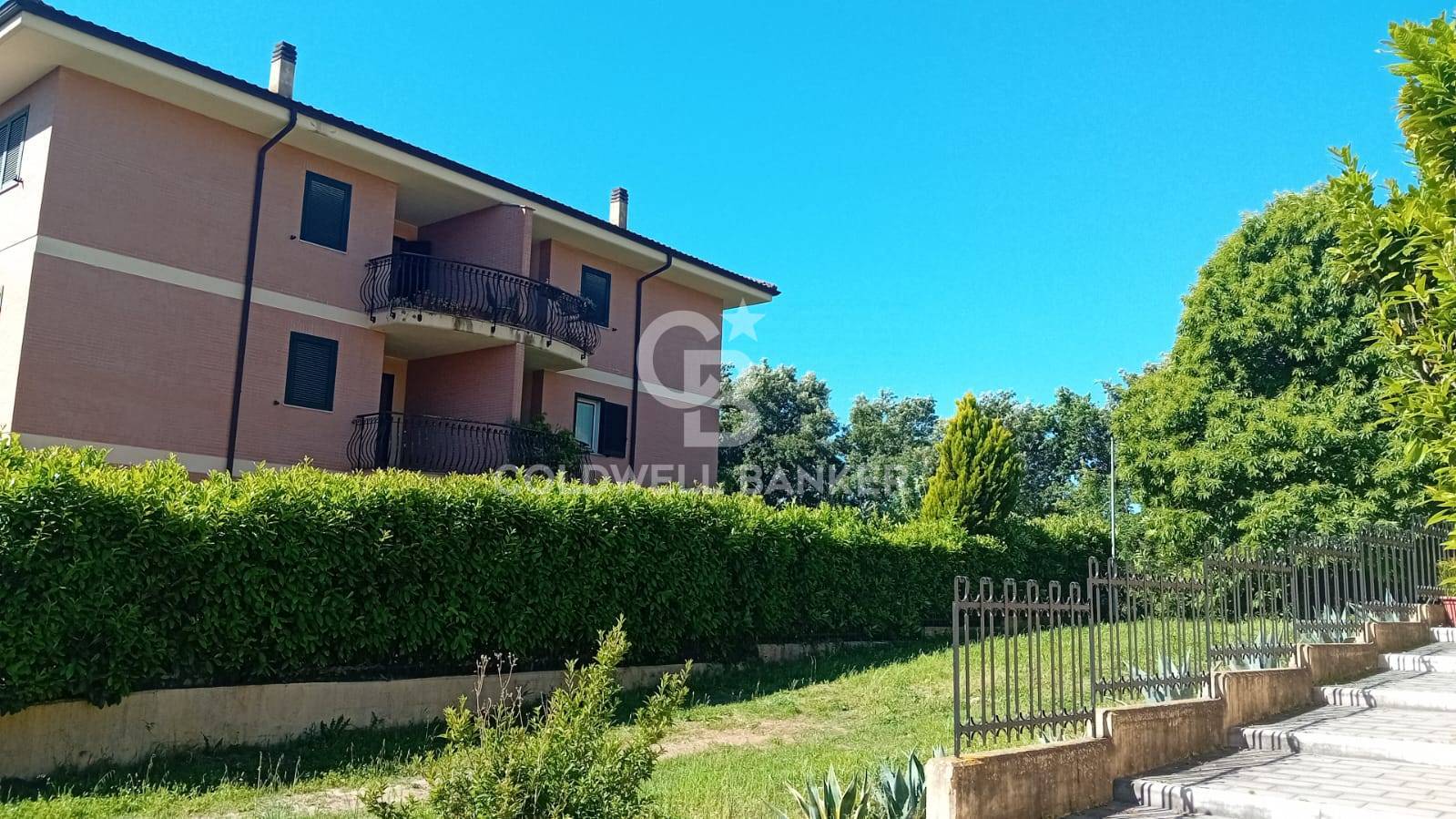 Appartamento in vendita a Sutri, centro