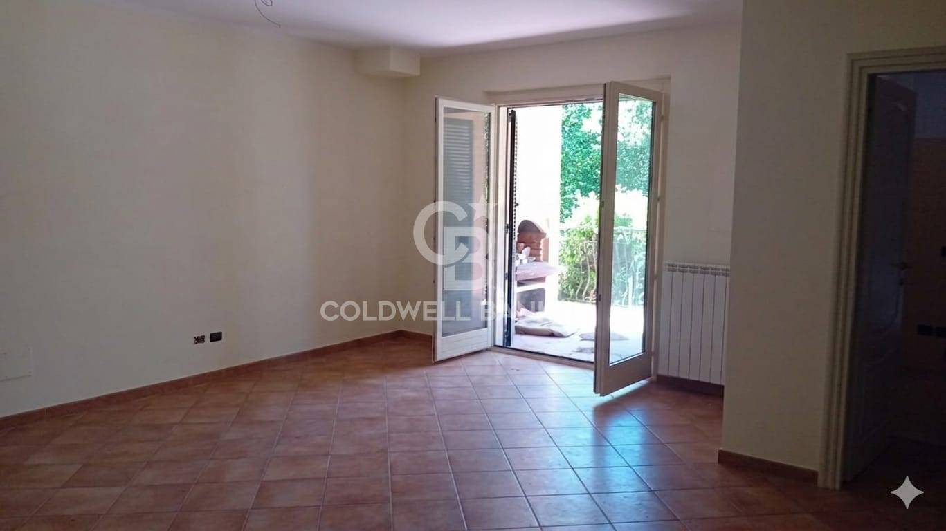 Appartamento in vendita a Sutri, centro