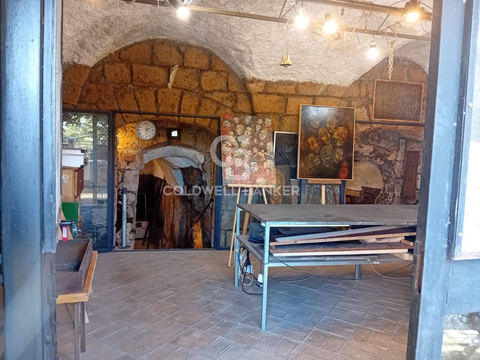 Negozio in vendita a Nepi