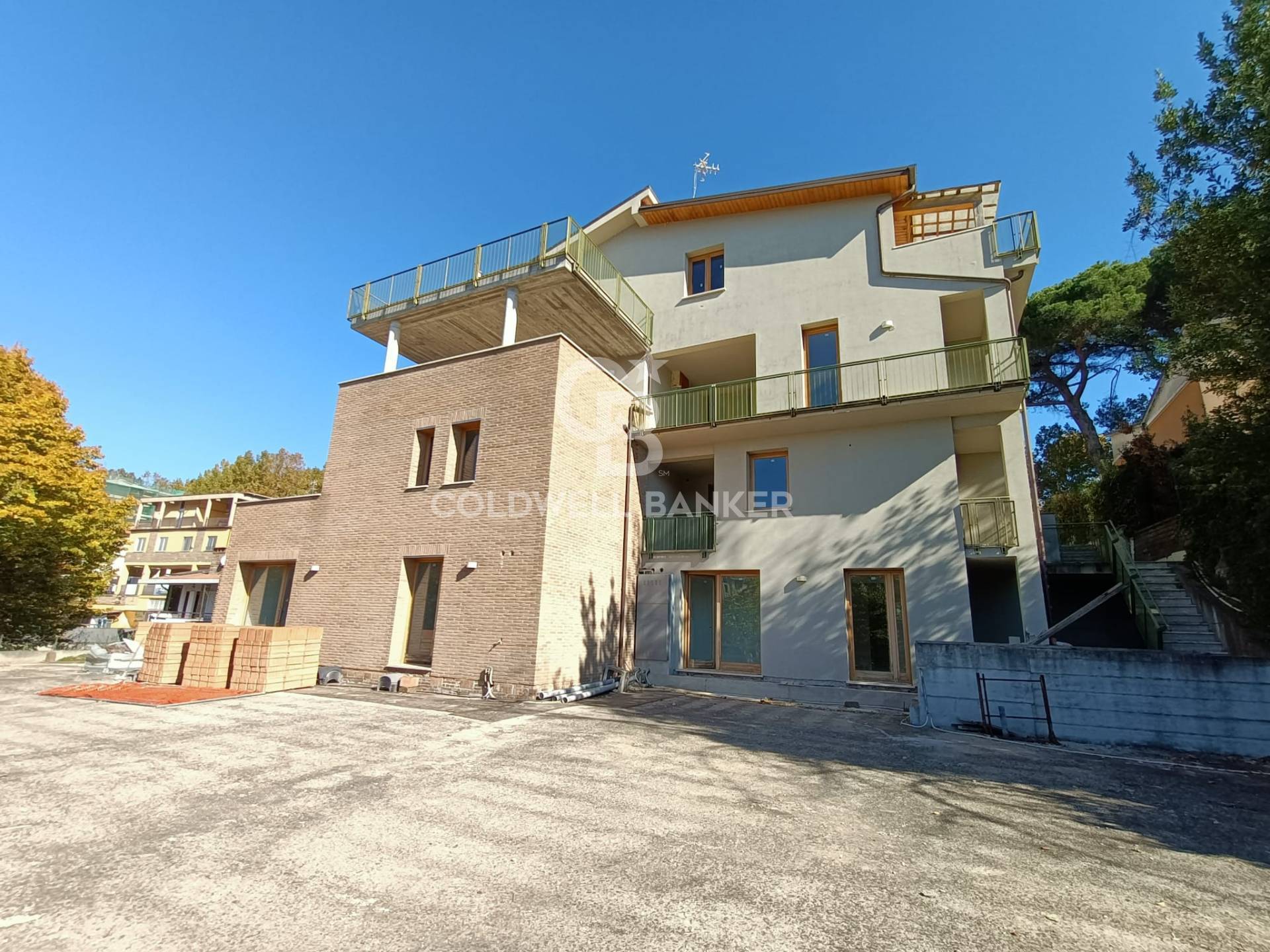 Appartamento in vendita a Sutri, centro