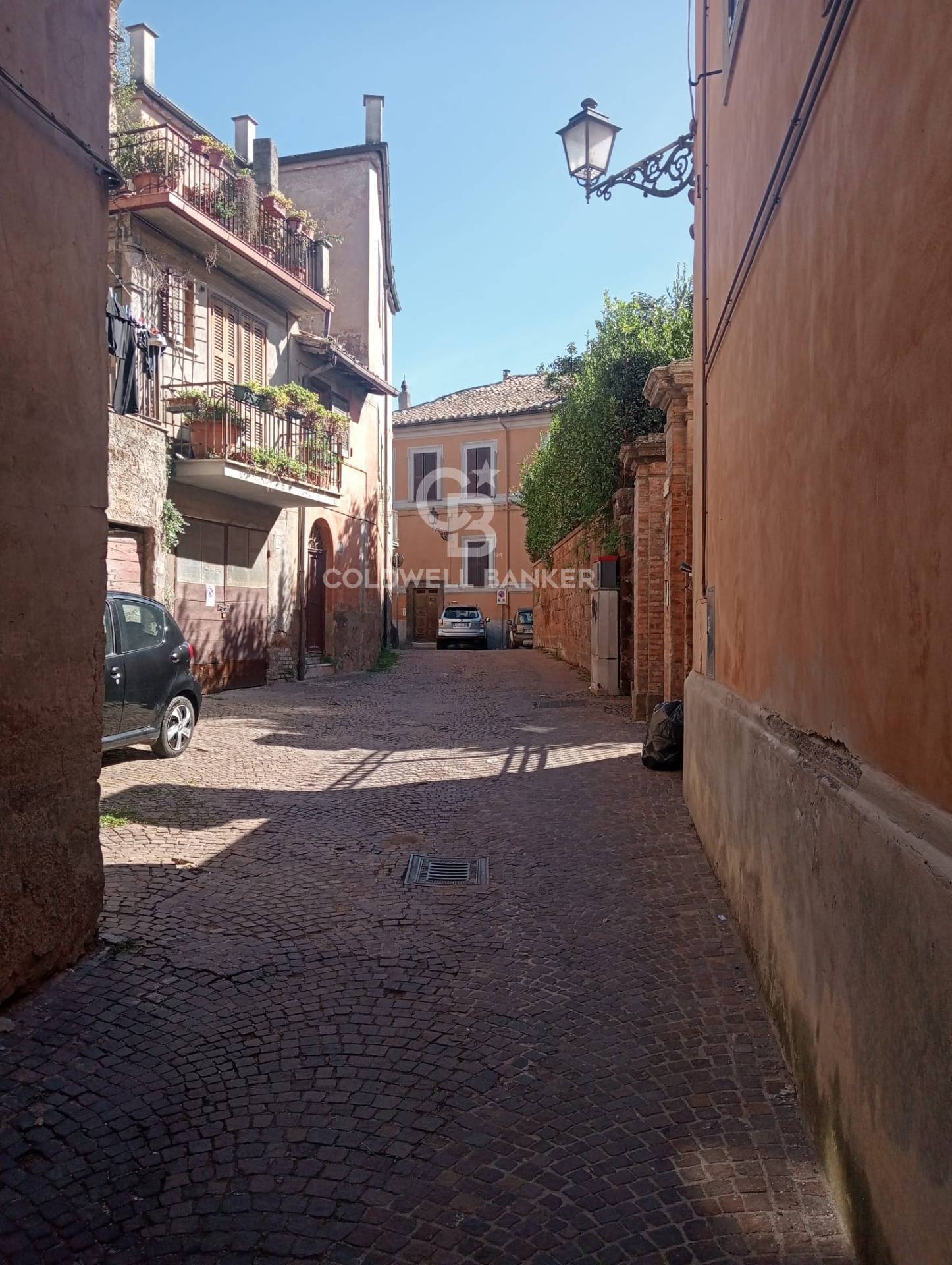 Appartamento in affitto a Sutri, centro