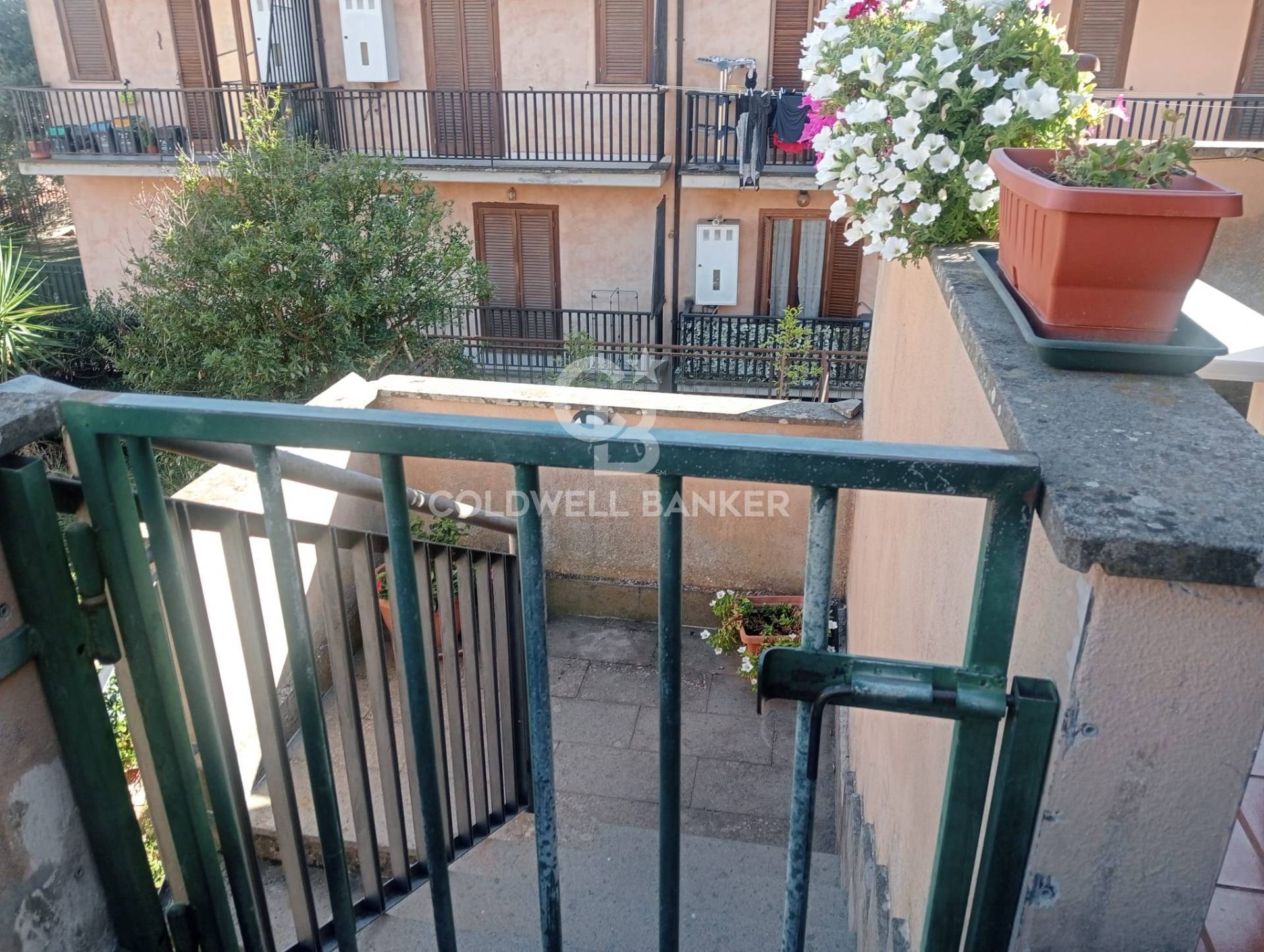 Appartamento indipendente in vendita a Sutri, centro