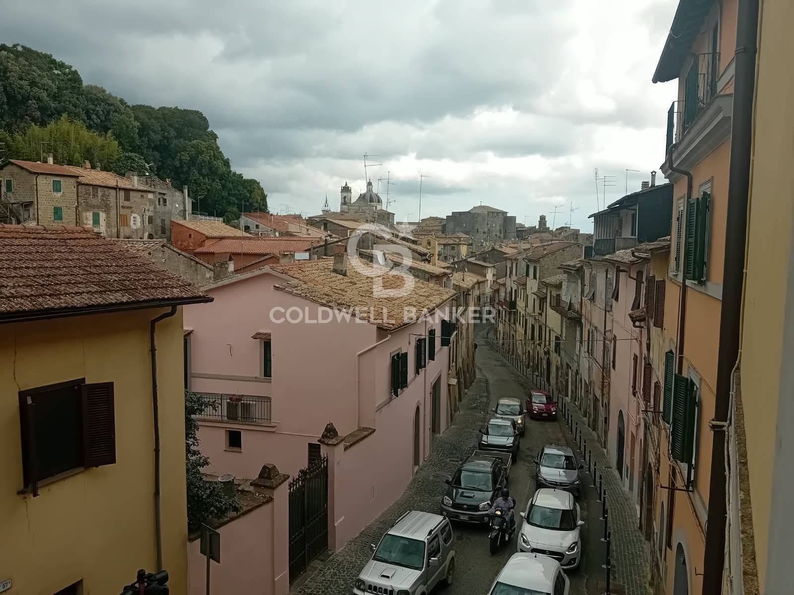 Appartamento in vendita a Ronciglione, centro