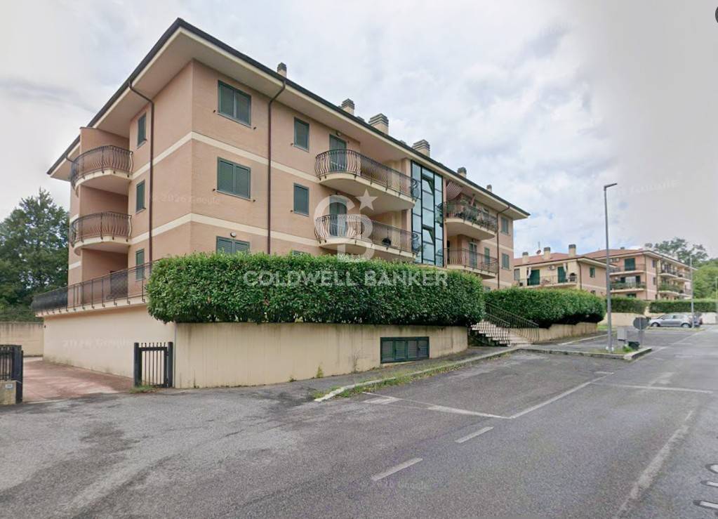 Appartamento in vendita a Sutri, centro