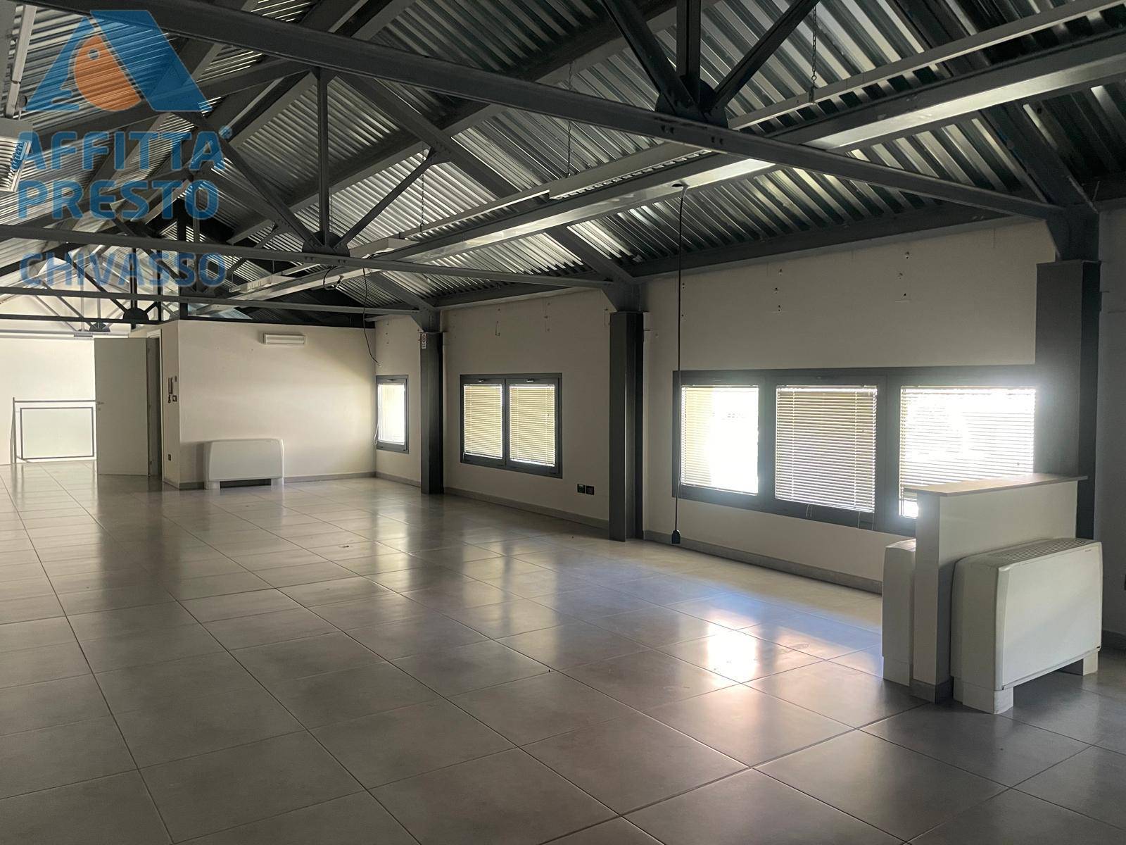 Magazzino in affitto a Chivasso