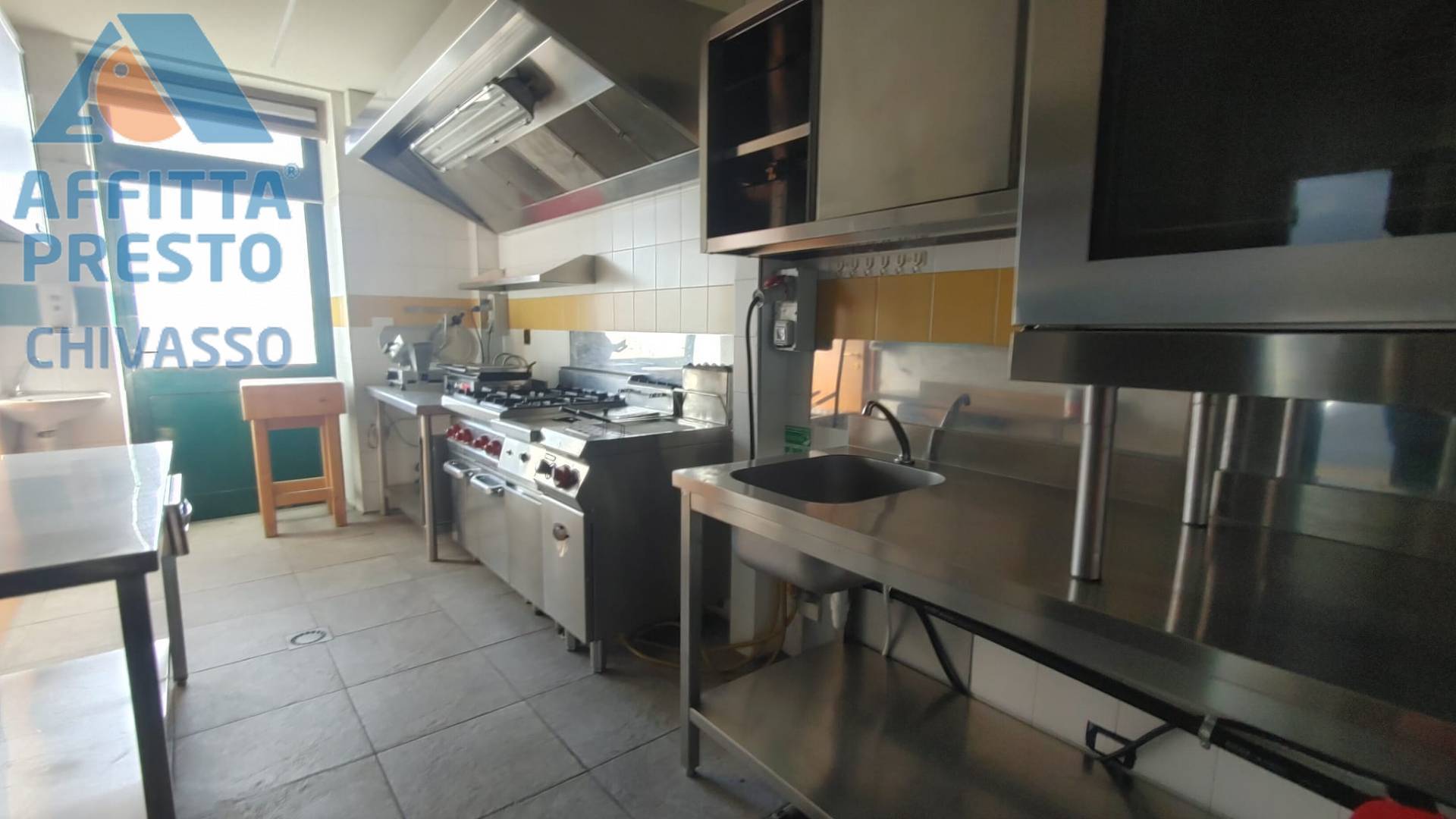 Negozio in affitto a Chivasso