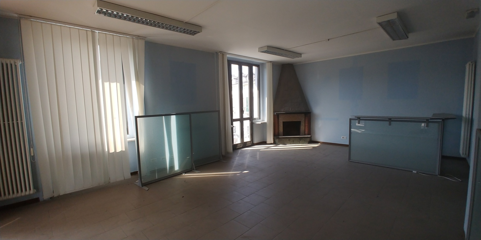 Ufficio in affitto a Chivasso