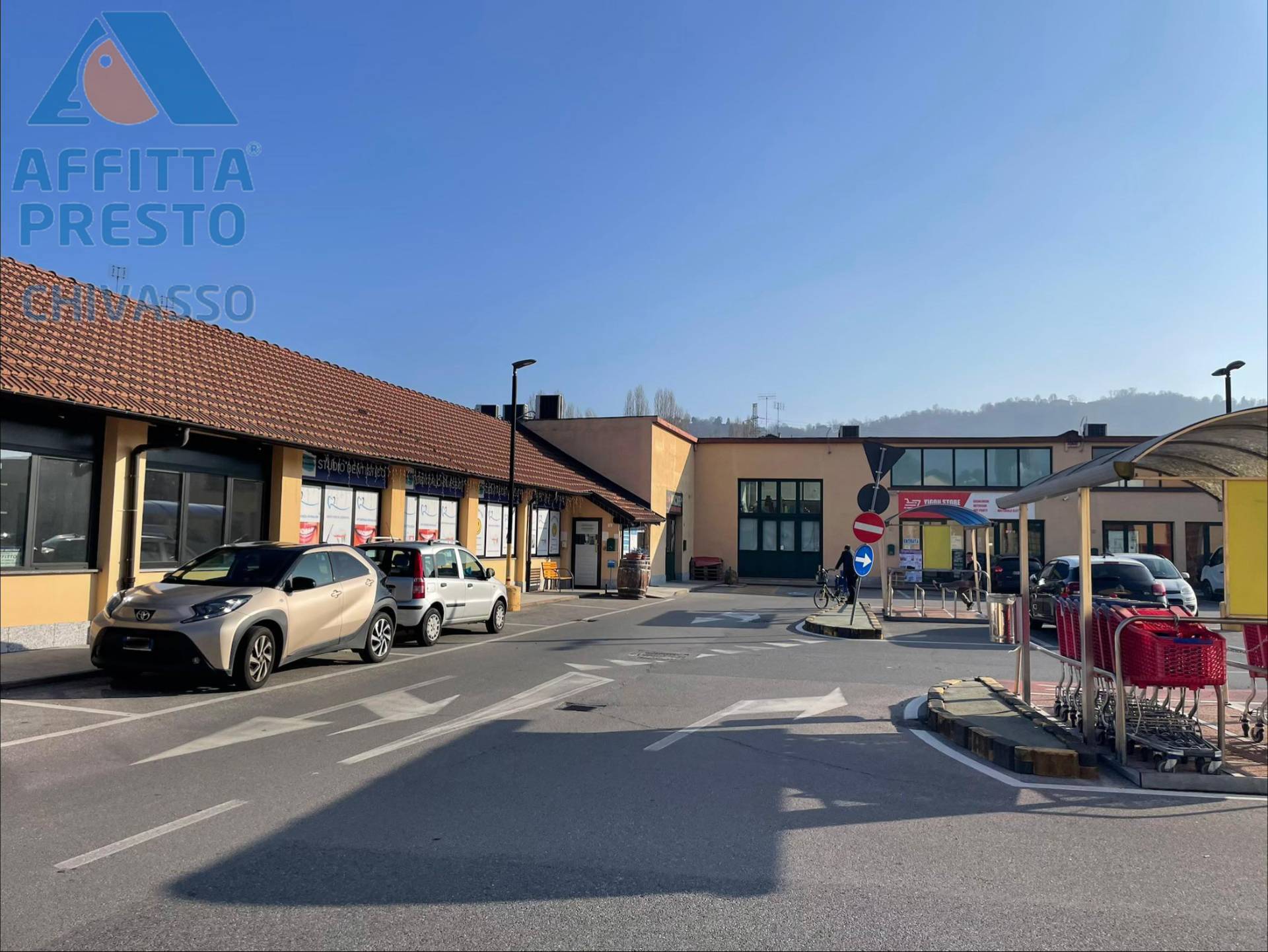 Negozio in affitto a Chivasso