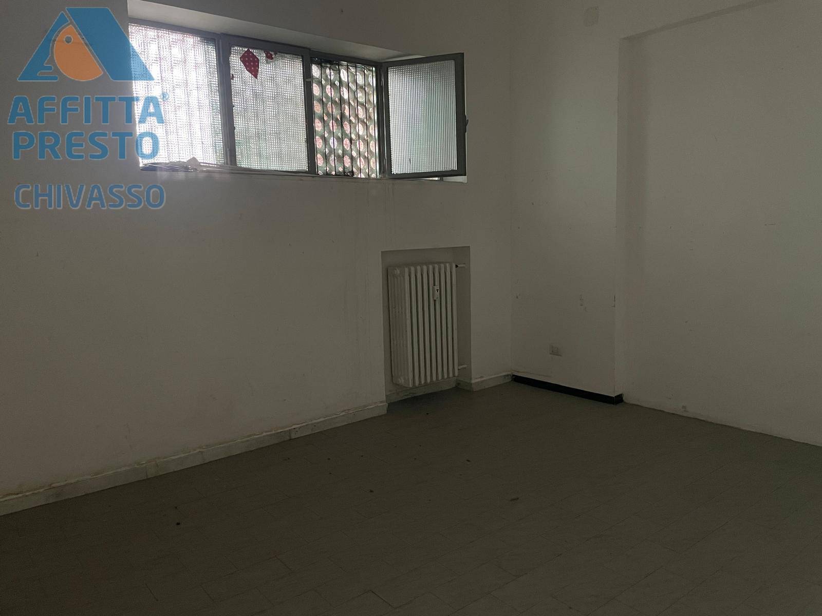 Negozio in affitto a Chivasso
