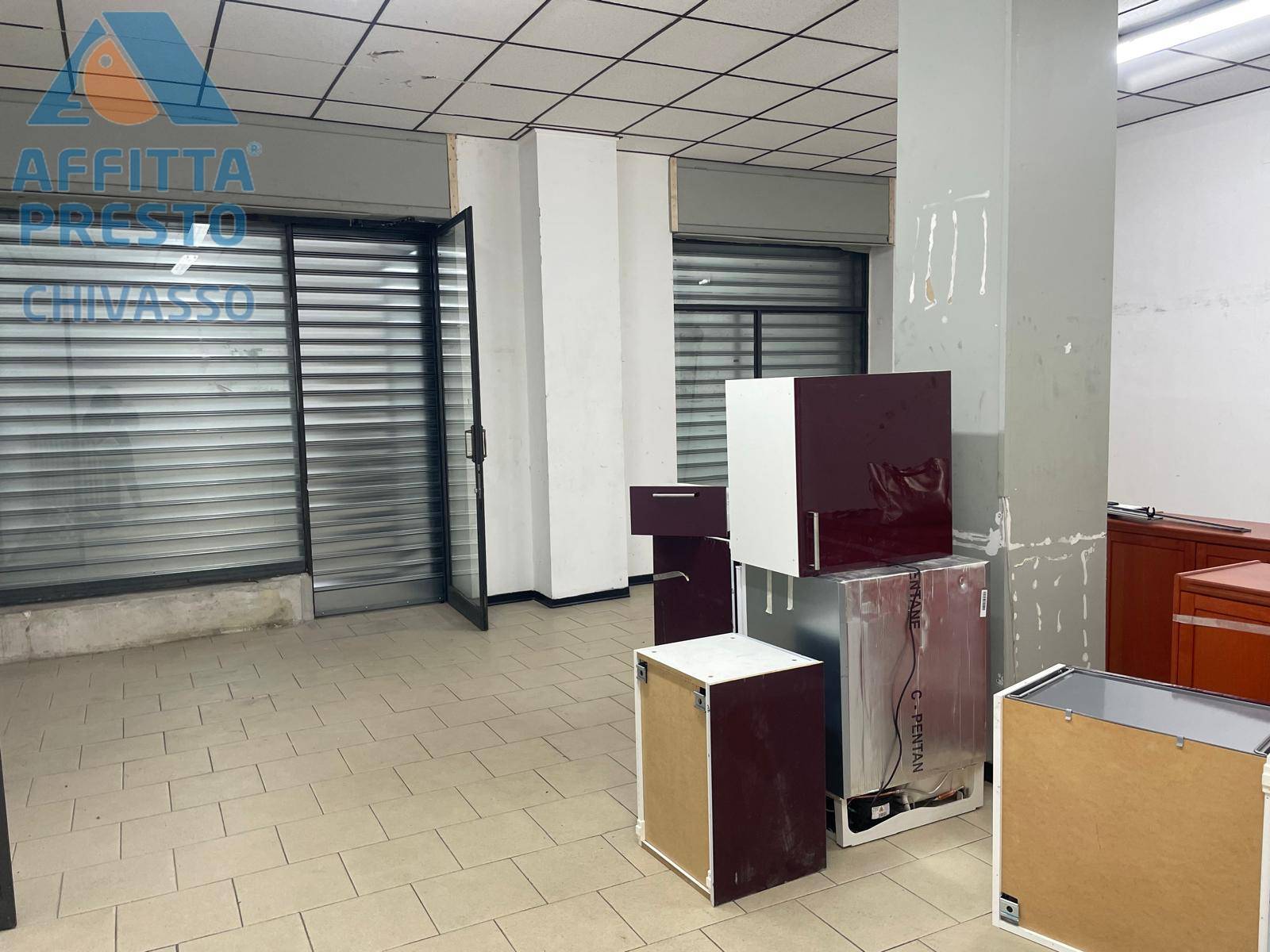 Negozio in affitto a Chivasso