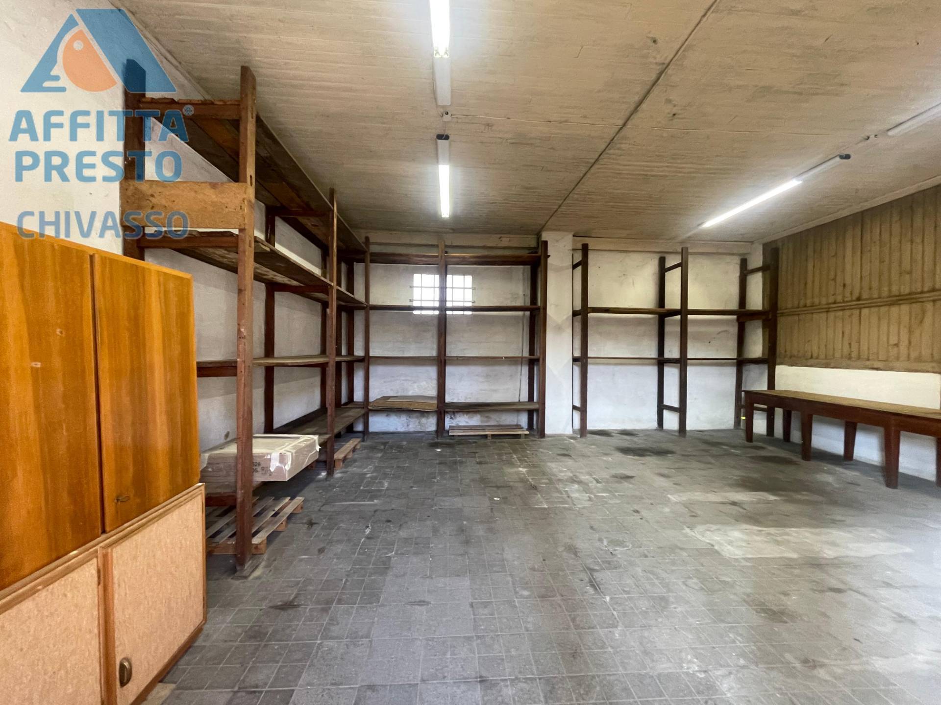 Fondo Artigianale in affitto a Chivasso