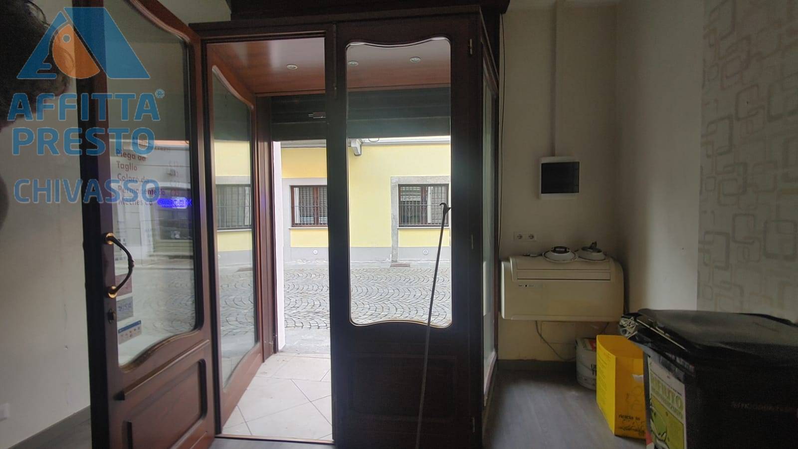 Negozio in affitto a Chivasso