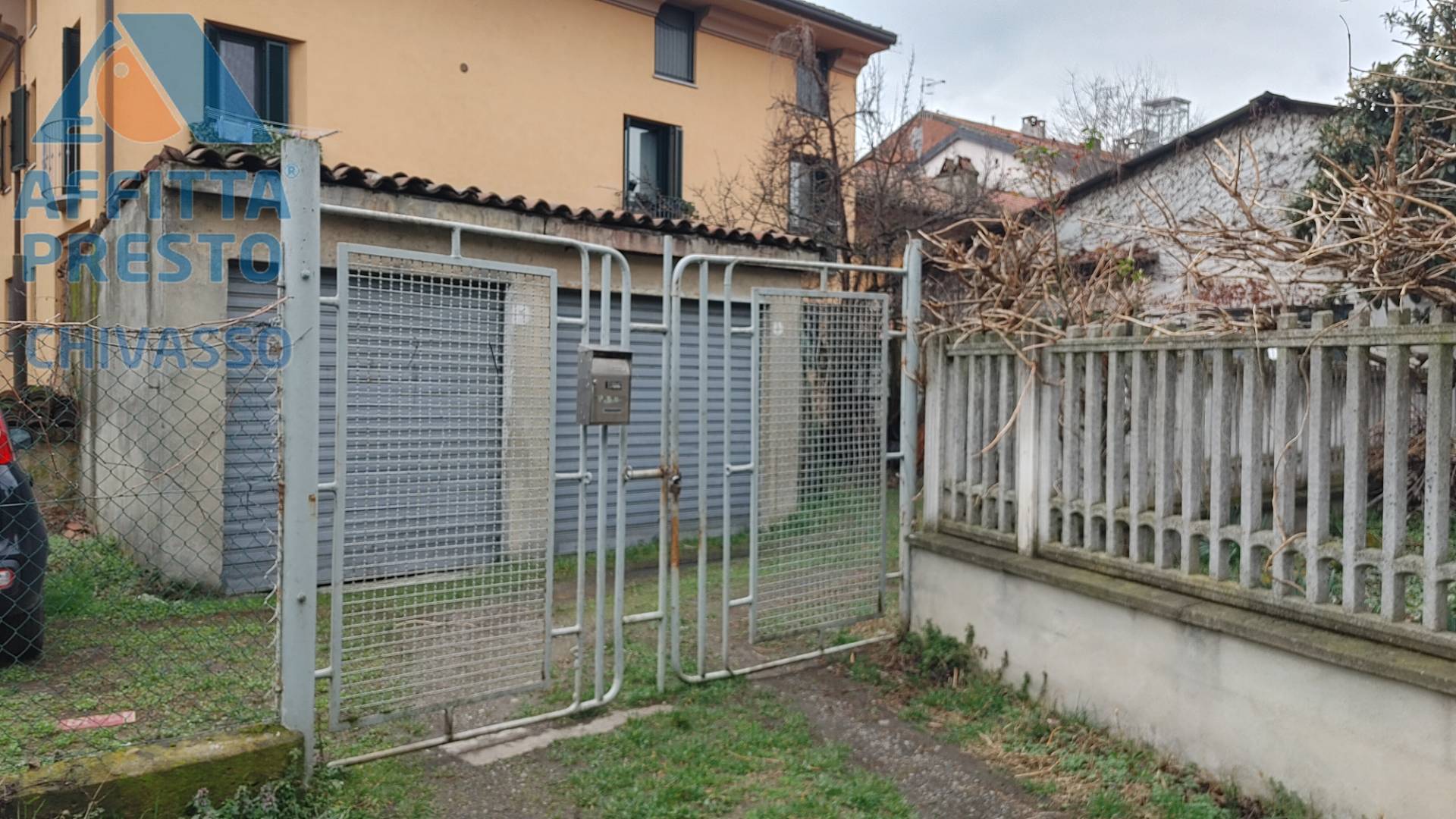 Garage/Box/Cantina/Posto Auto in affitto a Chivasso