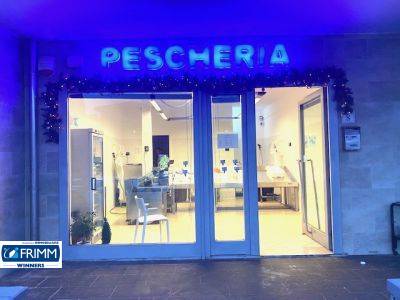 Locale commerciale in affitto a Roma, Acilia