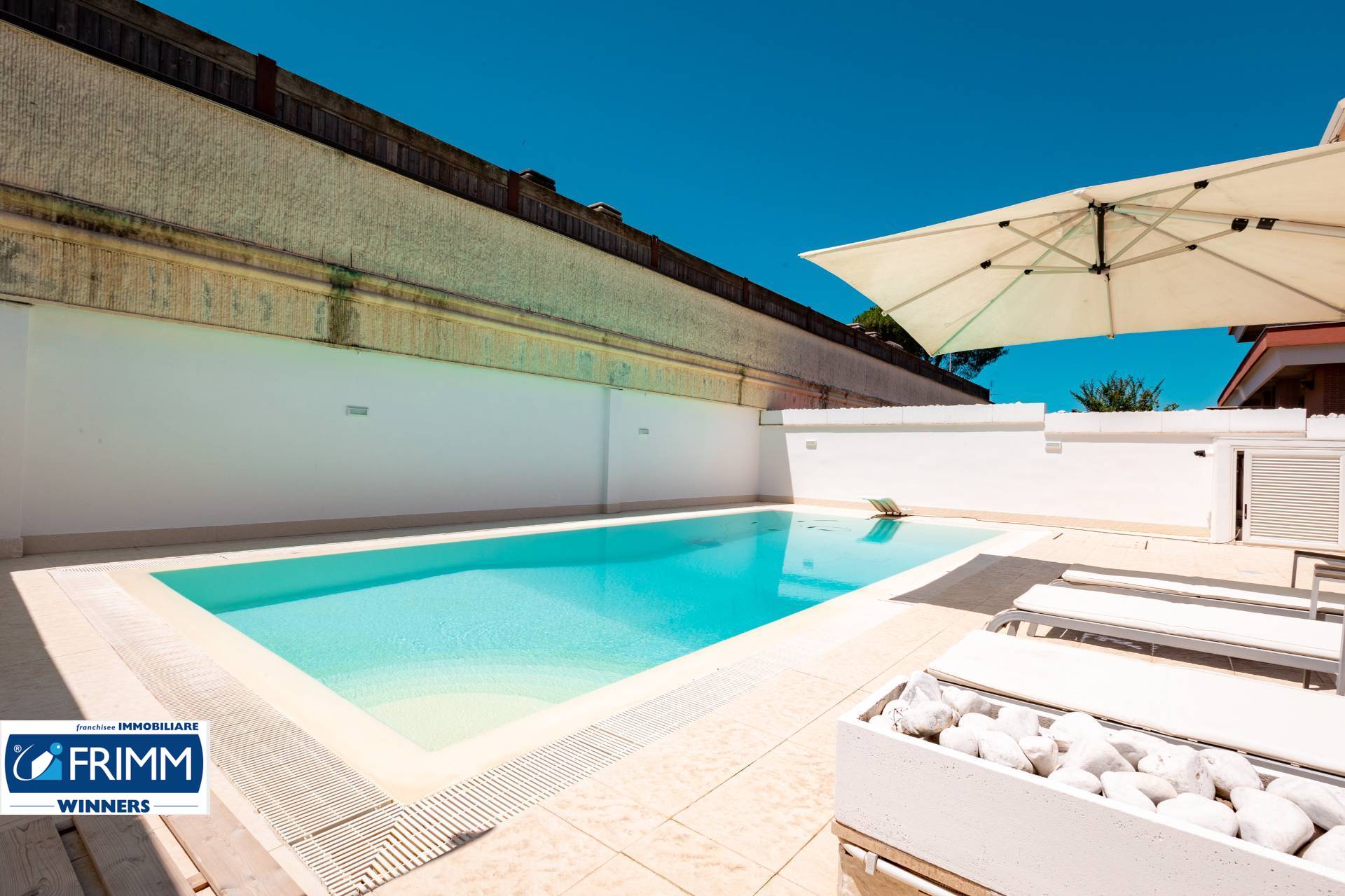 Villa in vendita a Roma, Infernetto