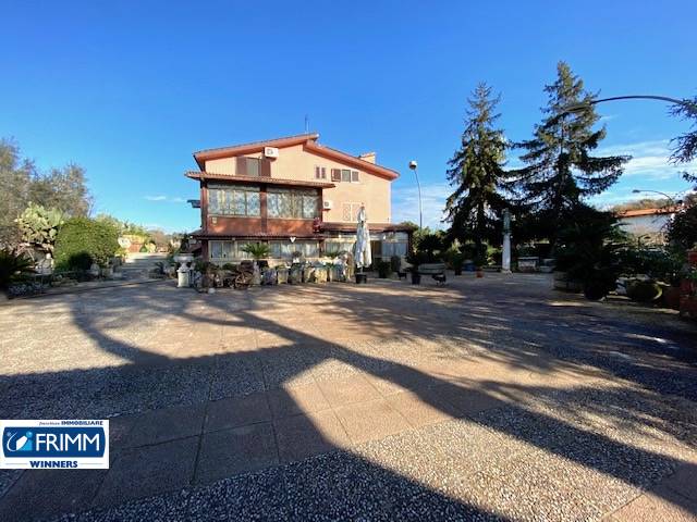 Villa in vendita a Roma