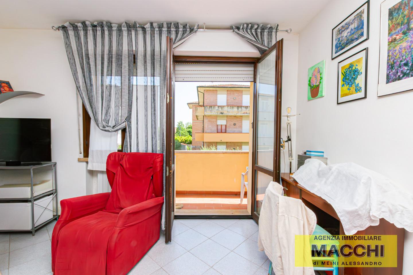 Trilocale con terrazzo a Ponsacco