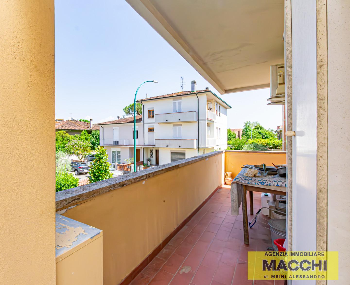 Trilocale con terrazzo a Ponsacco