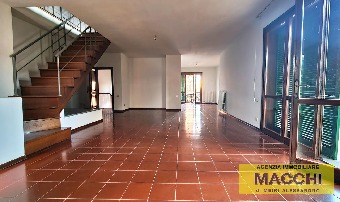 Attico con terrazzi a Ponsacco