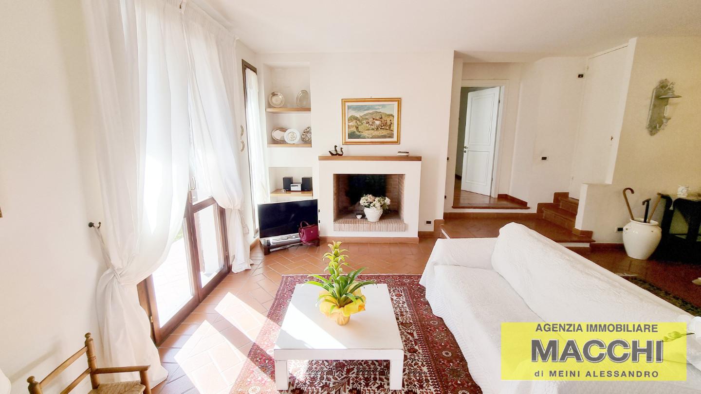 Villa Bifamiliare con giardino a Ponsacco