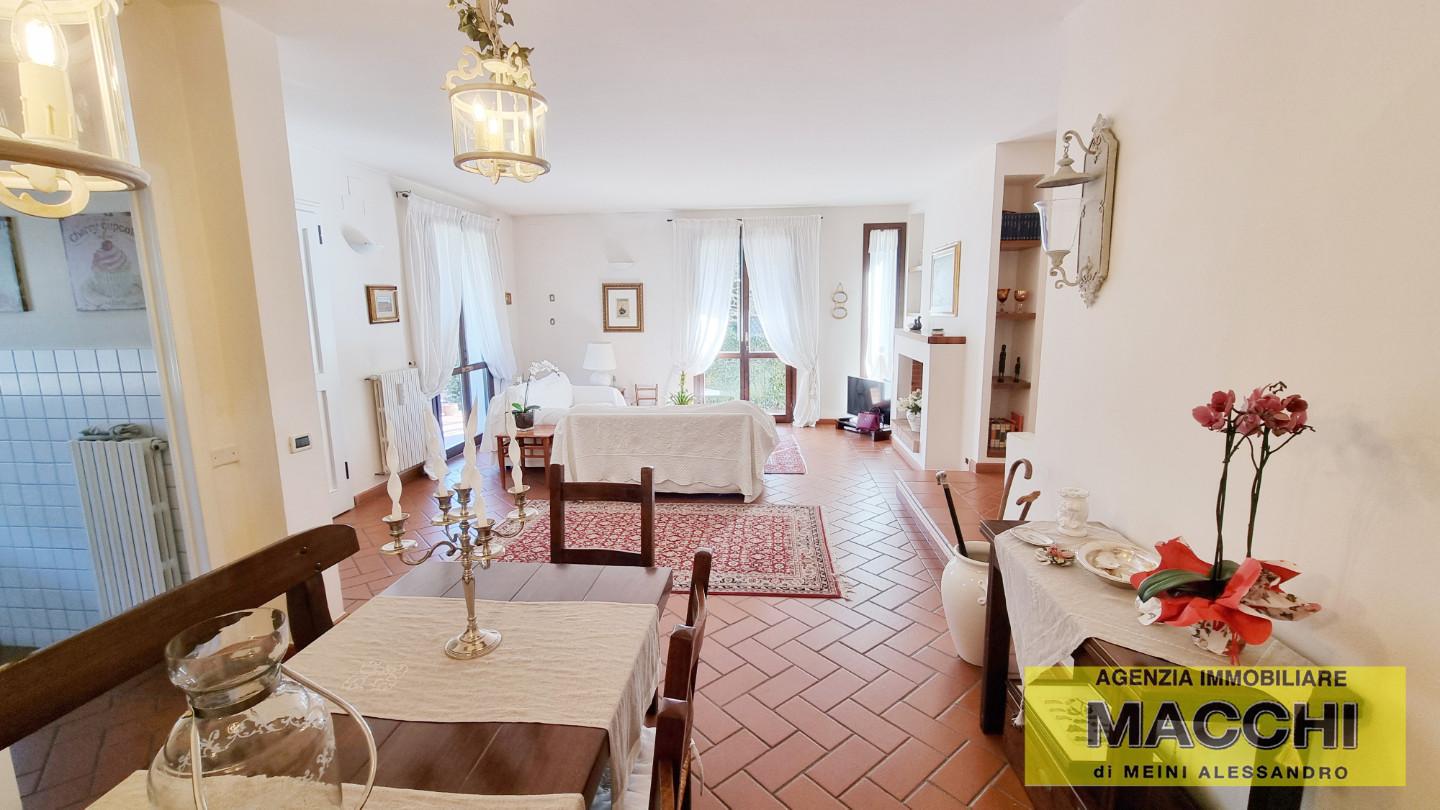 Villa Bifamiliare con giardino a Ponsacco