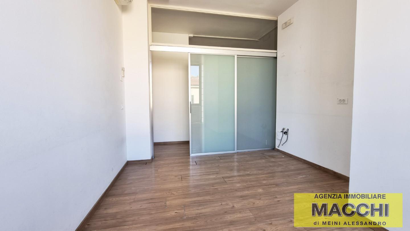 Ufficio in affitto a Ponsacco