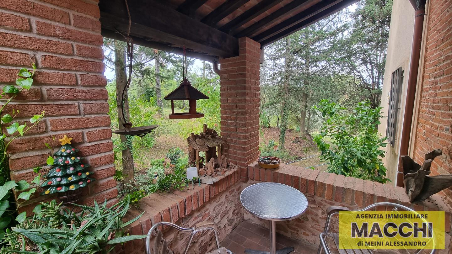 Rustico con giardino a Terricciola