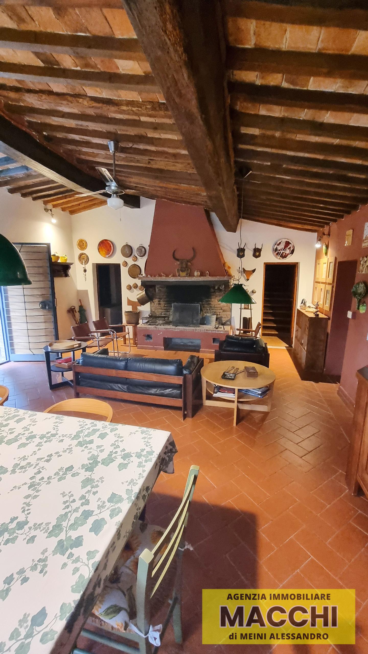 Rustico con giardino a Terricciola