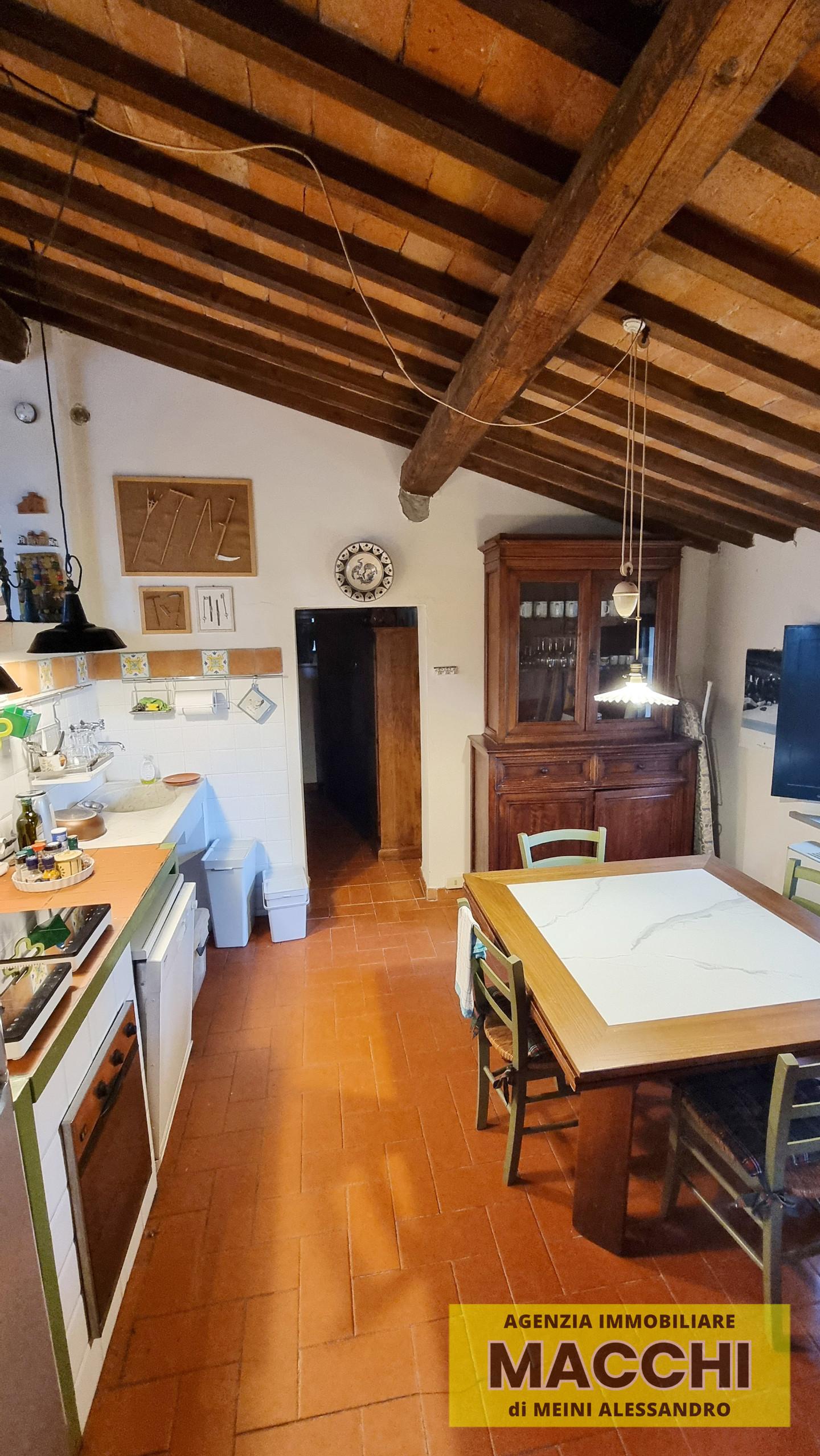 Rustico con giardino a Terricciola