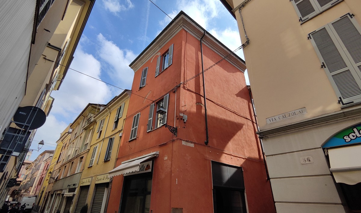 Appartamento con box doppio a Piacenza