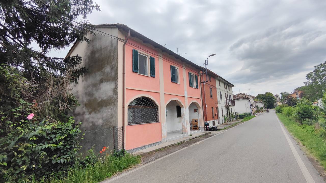 Casa indipendente con giardino a San Giorgio Piacentino