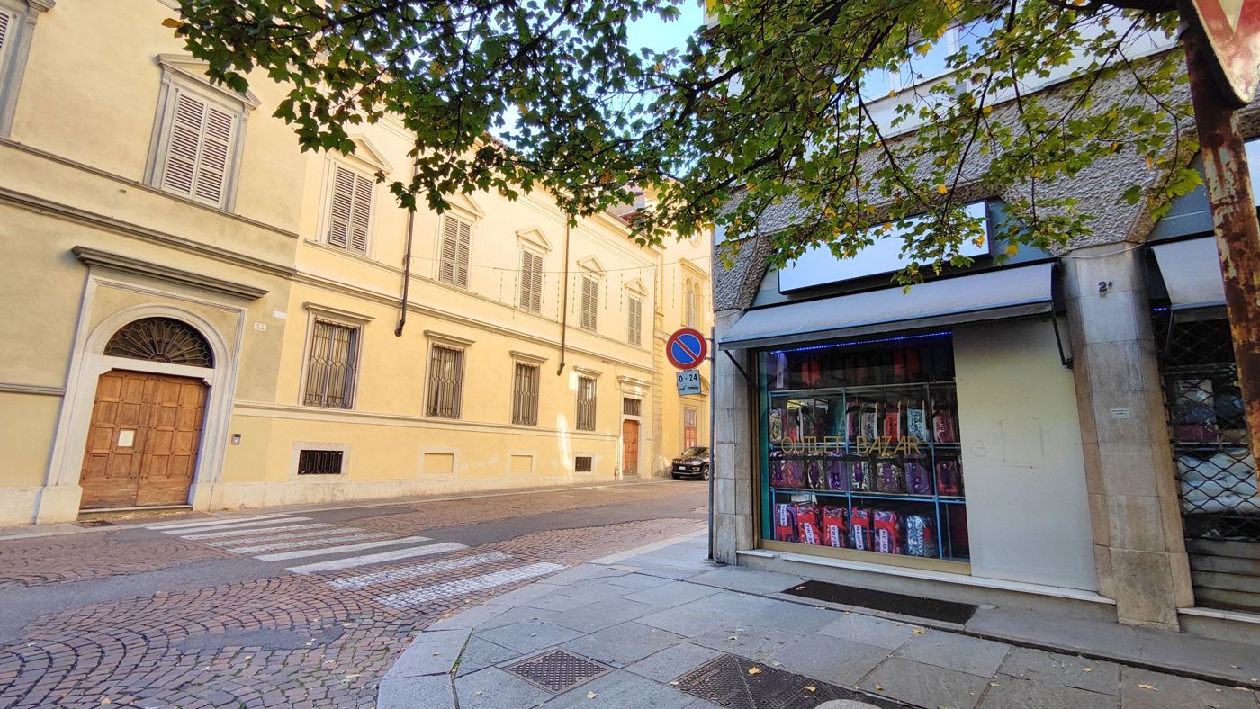Negozio in vendita a Piacenza
