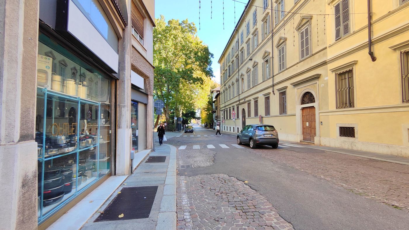 Negozio in vendita a Piacenza