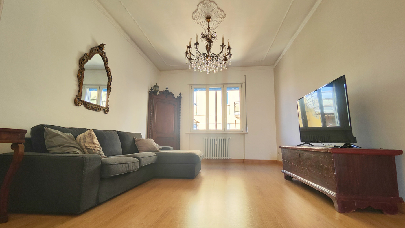 Trilocale ristrutturato a Piacenza