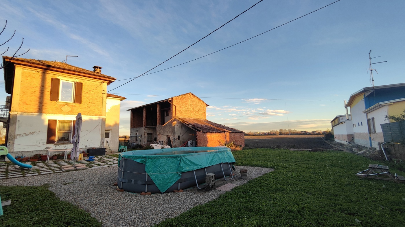 Casa indipendente con giardino a Caorso