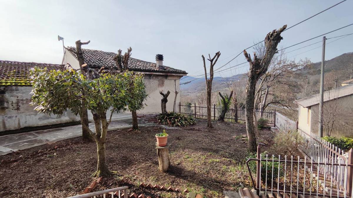 Casa indipendente in vendita a Gropparello