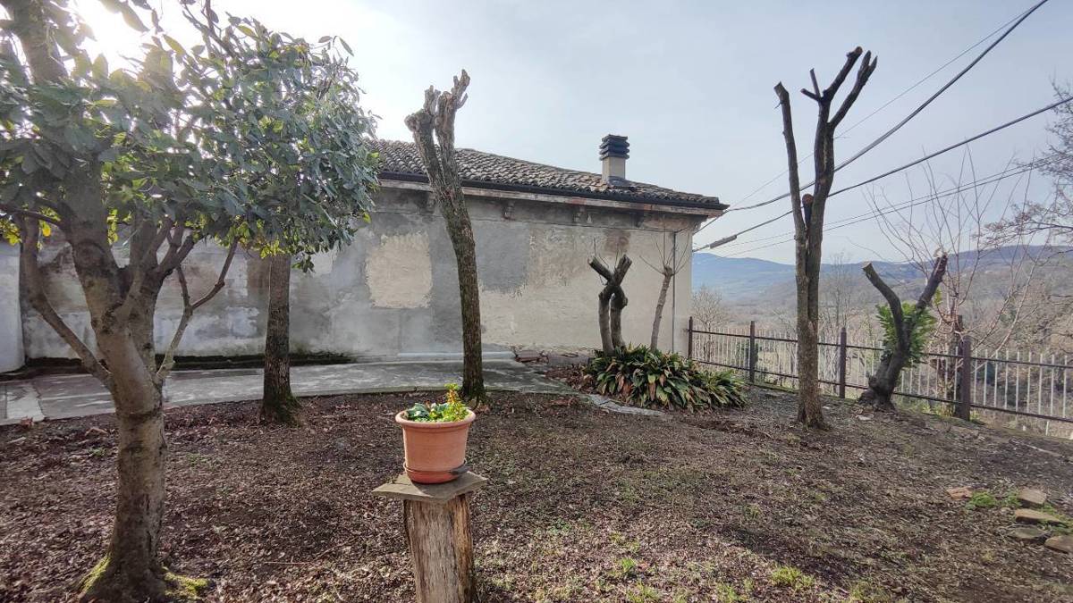 Casa indipendente in vendita a Gropparello