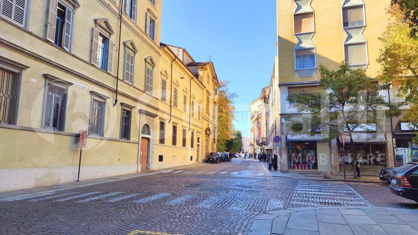 Negozio in vendita a Piacenza