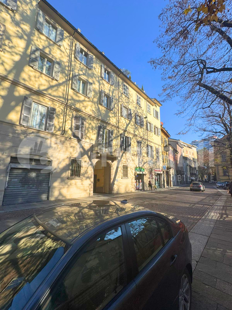 Negozio in vendita a Piacenza