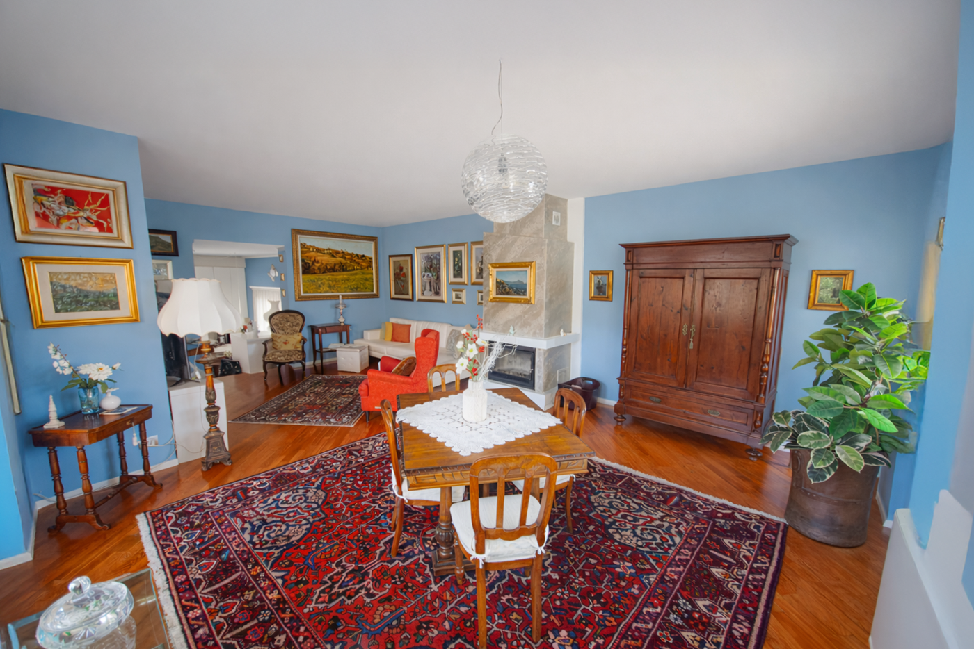 Villa Bifamiliare ristrutturata a Piacenza