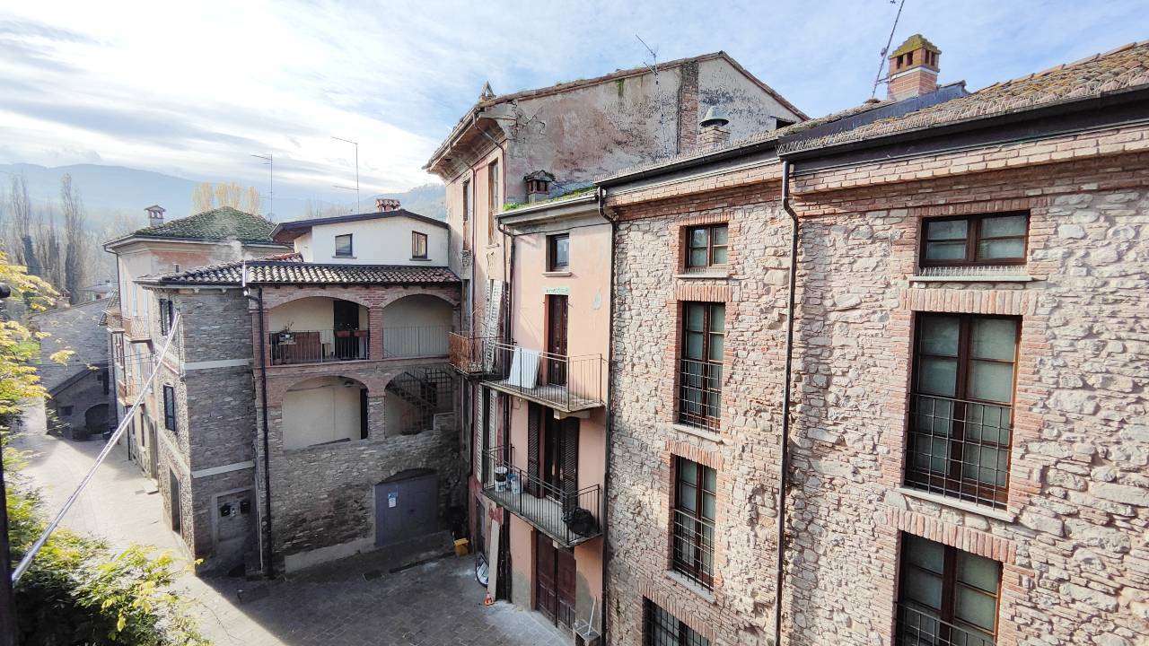 Stabile/Palazzo in vendita a Alta Val Tidone